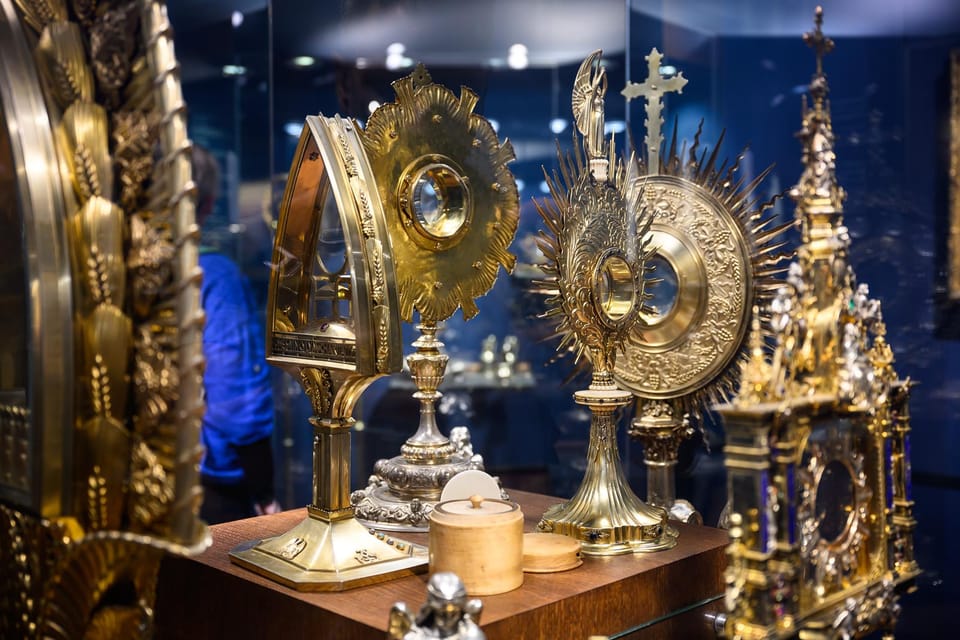 St Stephens Basilica Budapest Guided Tours Treasury Catholic Cathedral Hungary